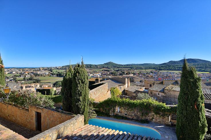 Maison en pierre Ã  Pals - Acheter et vendre