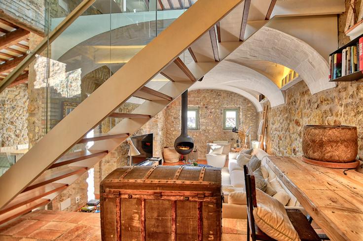 Maison en pierre Ã  Pals - Acheter et vendre