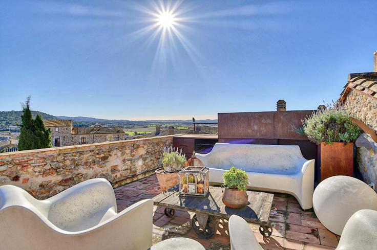 Maison en pierre Ã  Pals - Acheter et vendre