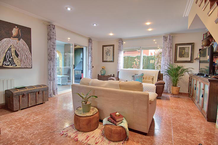 Maison individuelle avec Piscine Ã  EsclanyÃ  - Acheter et vendre