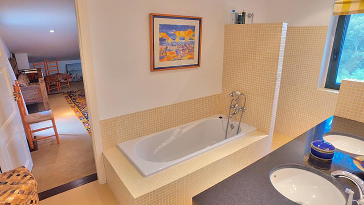 Ferme avec Piscine, Air conditionnÃ© et Barbecue Ã  Pals