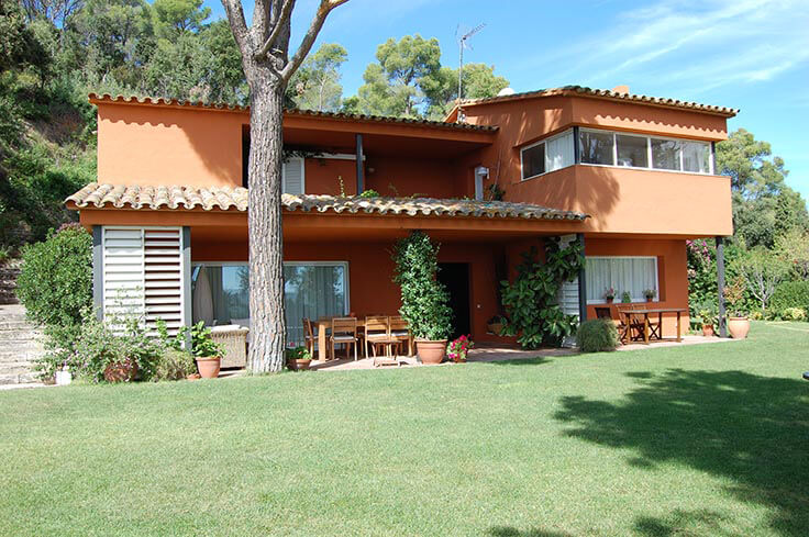 Maison individuelle avec Piscine Ã  MONT-RAS - Acheter et vendre