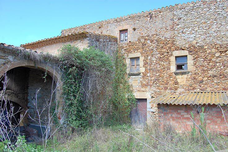 Ferme Ã  PALS - Acheter et vendre