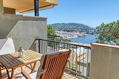 Apartamento con Piscina, Vistas al mar y jardín en Calella de Palafrugell - Alquiler Vacacional