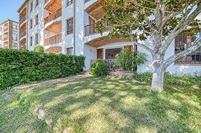 Apartamento con Piscina, Vistas al mar, Aire acondicionado, Wifi, Parking y jardín en Calella de Palafrugell - Alquiler Turístico