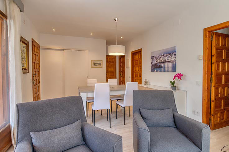 Apartamento 3 dormitorios con Piscina, Wifi, Parking y jardín en Calella de Palafrugell - Alquiler Vacacional - Turístico