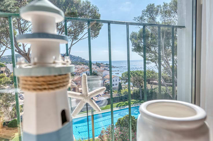 Apartamento 2 dormitorios con Piscina, Vistas al mar y jardín en Calella de Palafrugell - Alquiler Vacacional - Turístico