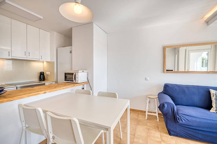 Apartamento 2 dormitorios con Piscina, Vistas al mar y jardín en Calella de Palafrugell - Alquiler Vacacional - Turístico