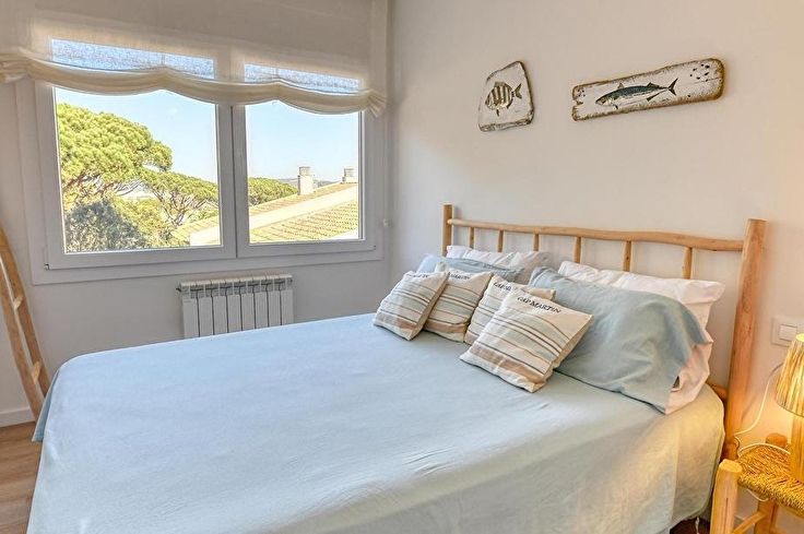 Apartamento 4 dormitorios con Piscina, Vistas al mar, Parking y jardín en Calella de Palafrugell - Alquiler Temporada