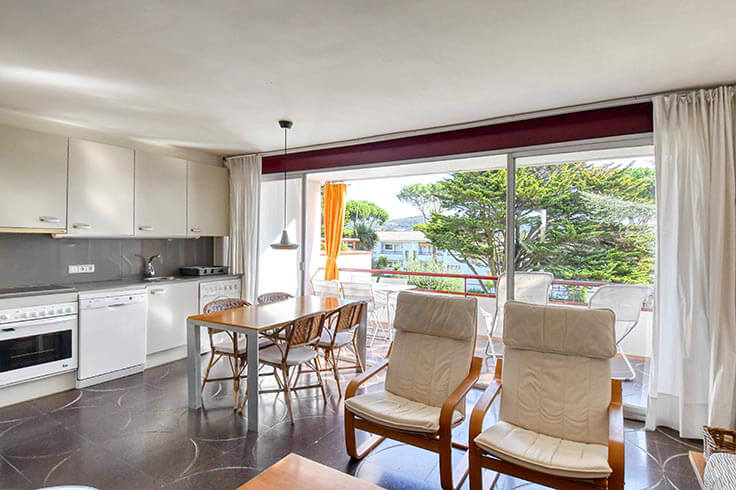 Apartamento 2 dormitorios con Piscina, Wifi, Parking y jardín en Calella de Palafrugell - Alquiler Vacacional - Turístico