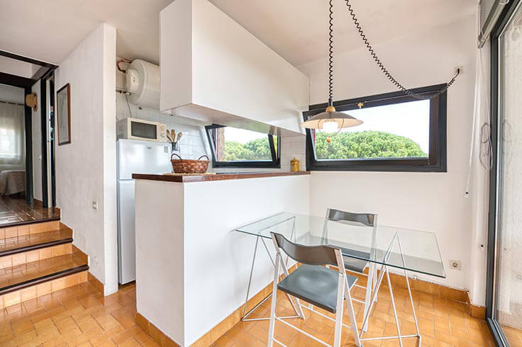 Apartamento 2 dormitorios con Piscina, Vistas al mar, Wifi y jardín en Calella de Palafrugell - Alquiler Vacacional - Turístico