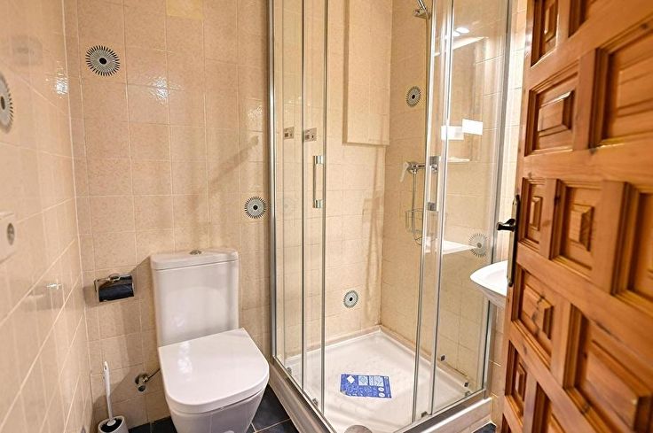 Apartamento 2 dormitorios con Piscina, Vistas al mar, Wifi, Parking y jardín en Calella de Palafrugell - Alquiler Vacacional - Turístico