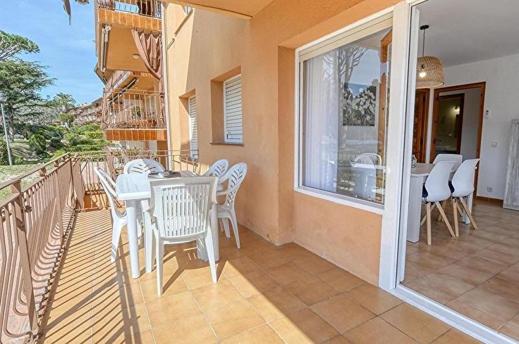 Apartamento 2 dormitorios con Piscina, Vistas al mar, Wifi, Parking y jardín en Calella de Palafrugell - Alquiler Vacacional - Turístico