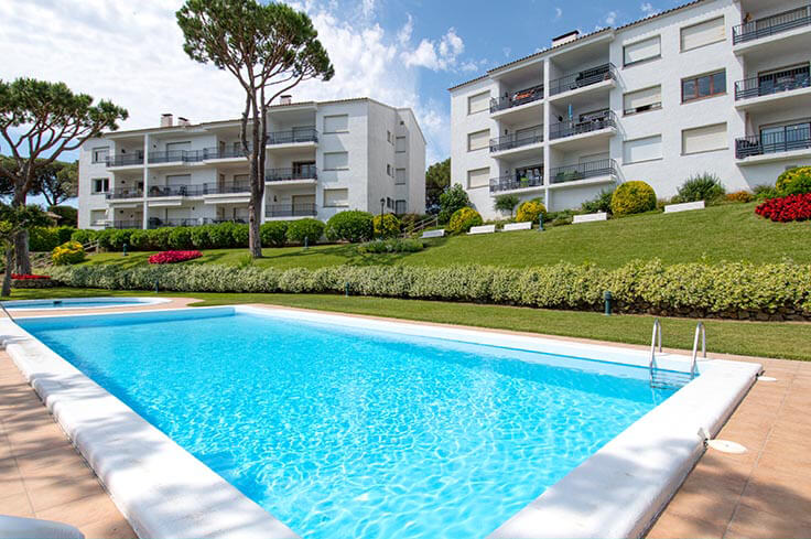 Apartamento 3 dormitorios con Piscina, Vistas al mar, Wifi, Parking y jardín en Calella de Palafrugell - Alquiler Vacacional - Turístico