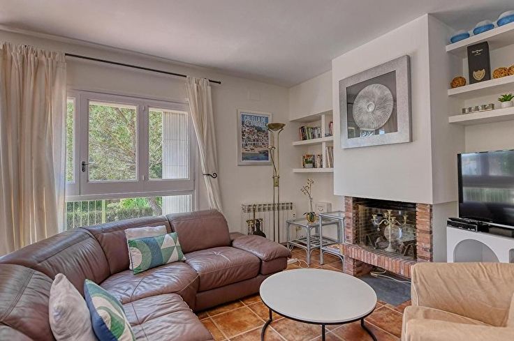 Casa pareada 4 dormitorios con Piscina y jardín en Begur - Alquiler Vacacional - Turístico