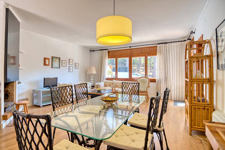 Casa adosada 4 dormitorios en Tamariu - Compra - Venta