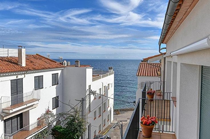 Casa 2 dormitorios con Vistas al mar en Calella de Palafrugell - Compra - Venta