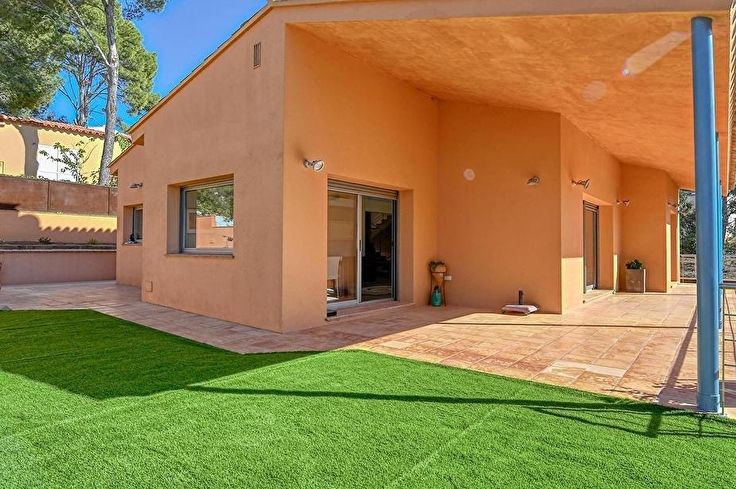 Casa individual 5 dormitorios con Piscina, Aire acondicionado y jardín en Llafranc - Compra - Venta