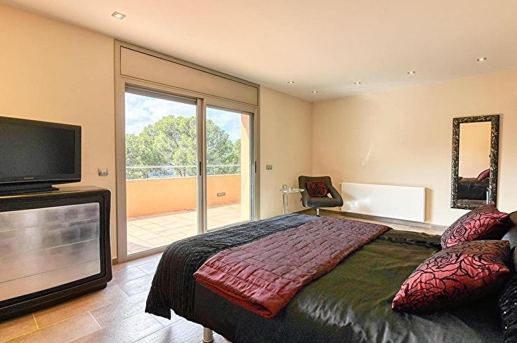 Casa individual 5 dormitorios con Piscina, Aire acondicionado y jardín en Llafranc - Compra - Venta