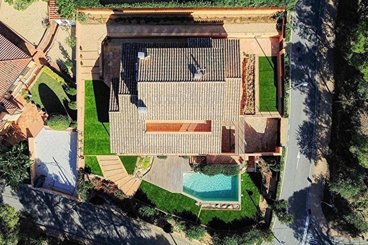 Casa individual 5 dormitorios con Piscina, Aire acondicionado y jardín en Llafranc - Compra - Venta