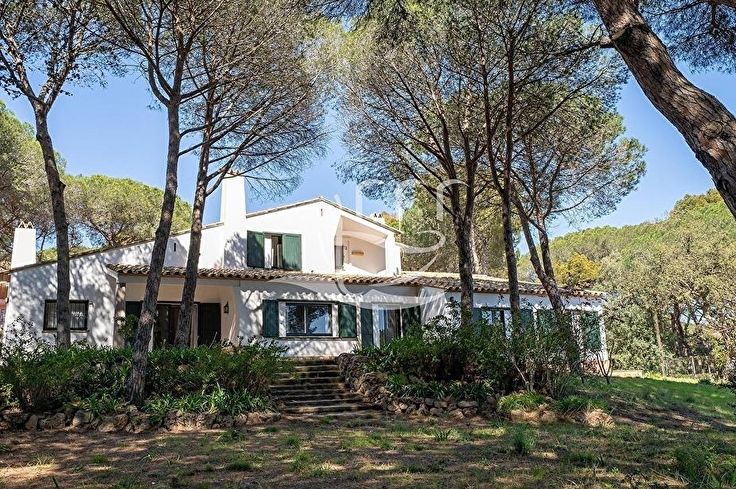 Chalet 5 dormitorios en Llafranc - Compra - Venta