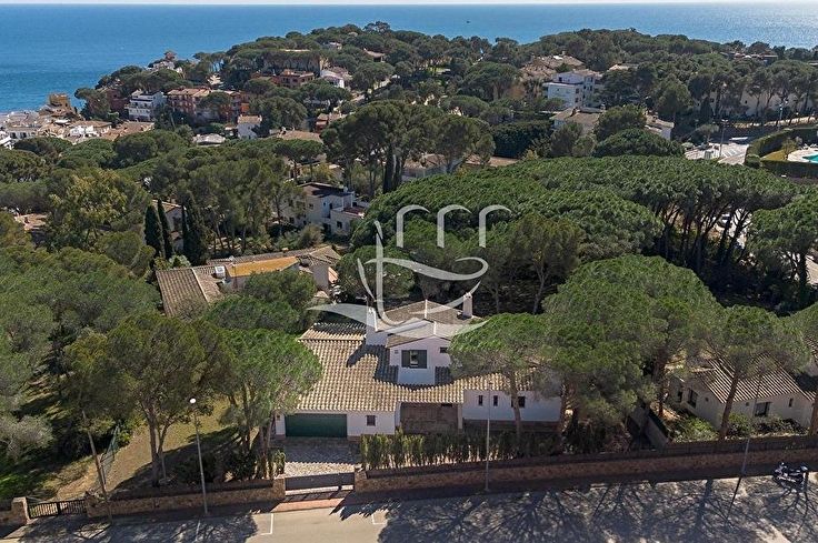 Chalet 5 dormitorios en Llafranc - Compra - Venta