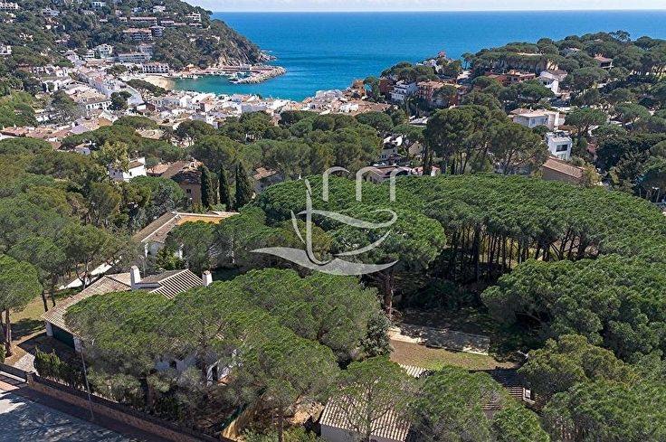 Chalet 5 dormitorios en Llafranc - Compra - Venta