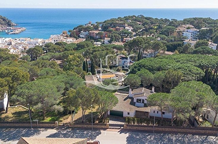 Chalet 5 dormitorios en Llafranc - Compra - Venta