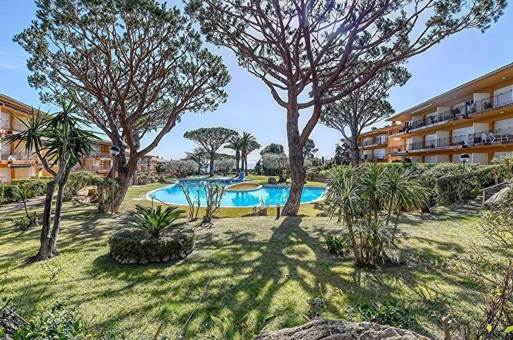 Apartamento 2 dormitorios con Piscina, Wifi, Parking y jardín en Calella de Palafrugell - Compra - Venta