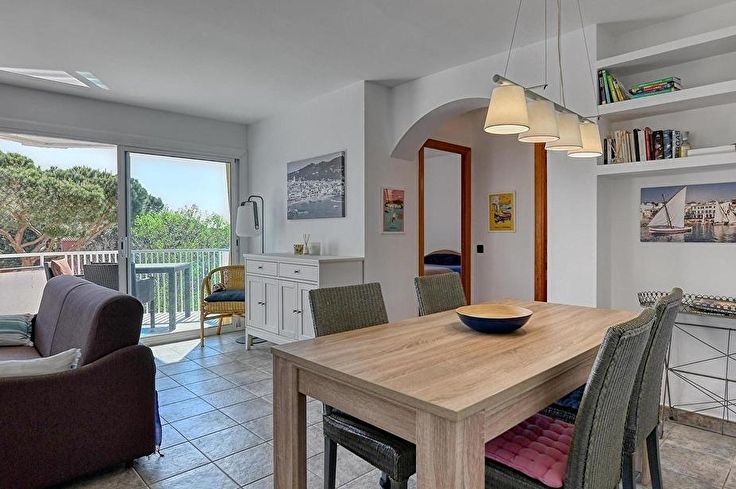 Apartamento 3 dormitorios con Piscina y Parking en Calella de Palafrugell - Compra - Venta