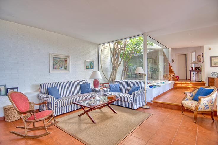 Casa individual 4 dormitorios con Piscina, Vistas al mar, Barbacoa y jardín en Mont-ras - Compra - Venta