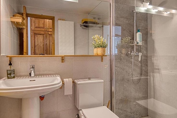 Apartamento 3 dormitorios con Piscina, Parking y jardín en Tamariu - Compra - Venta