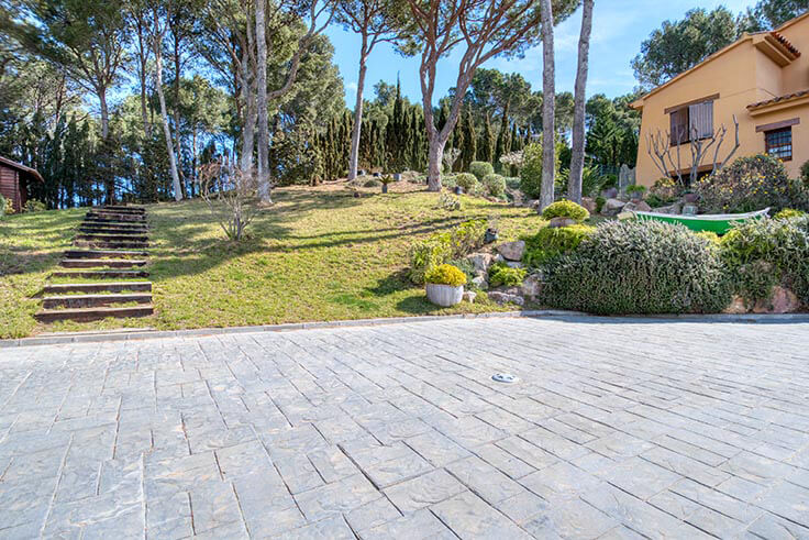 Casa individual 5 dormitorios con Piscina, Vistas al mar y jardín en Tamariu - Compra - Venta