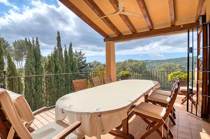 Casa individual 5 dormitorios con Piscina, Vistas al mar y jardín en Tamariu - Compra - Venta