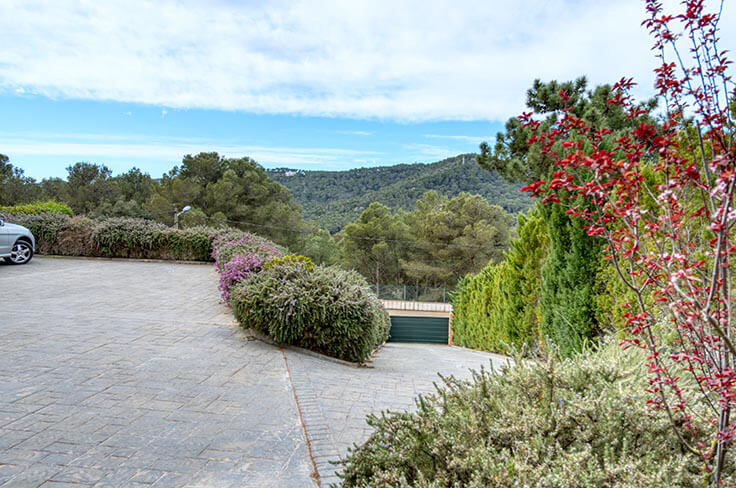 Casa individual 5 dormitorios con Piscina, Vistas al mar y jardín en Tamariu - Compra - Venta