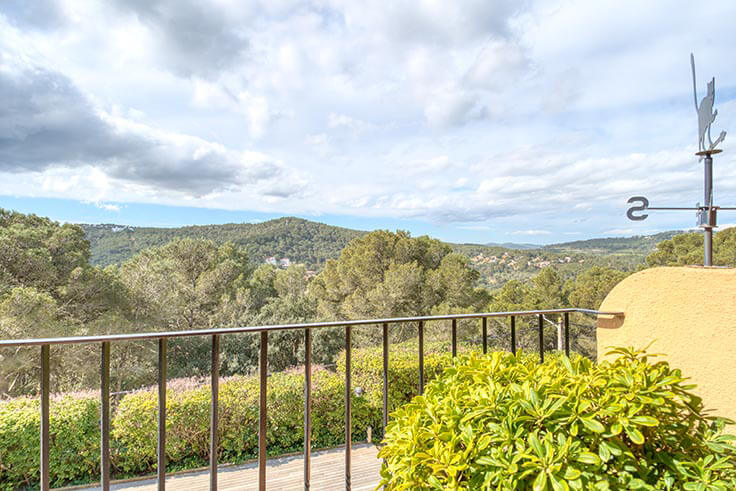 Casa individual 5 dormitorios con Piscina, Vistas al mar y jardín en Tamariu - Compra - Venta