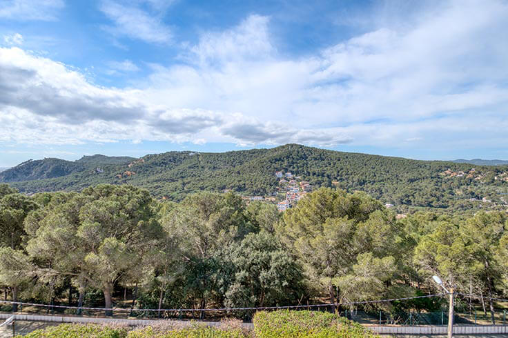 Casa individual 5 dormitorios con Piscina, Vistas al mar y jardín en Tamariu - Compra - Venta