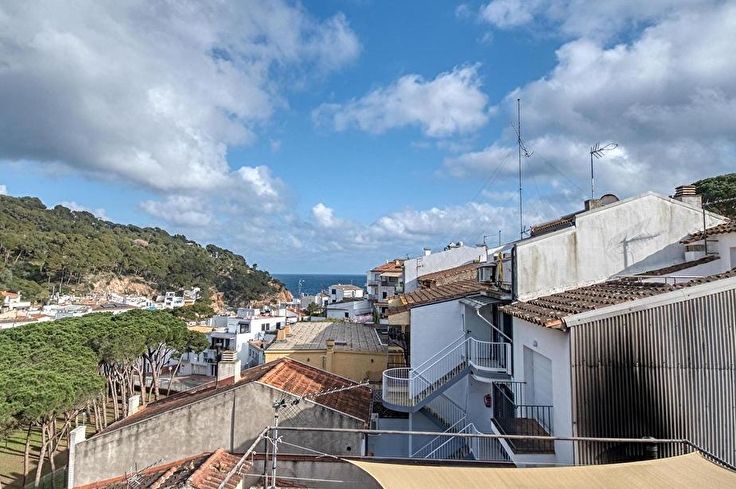 Ático 2 dormitorios en Tamariu - Compra - Venta