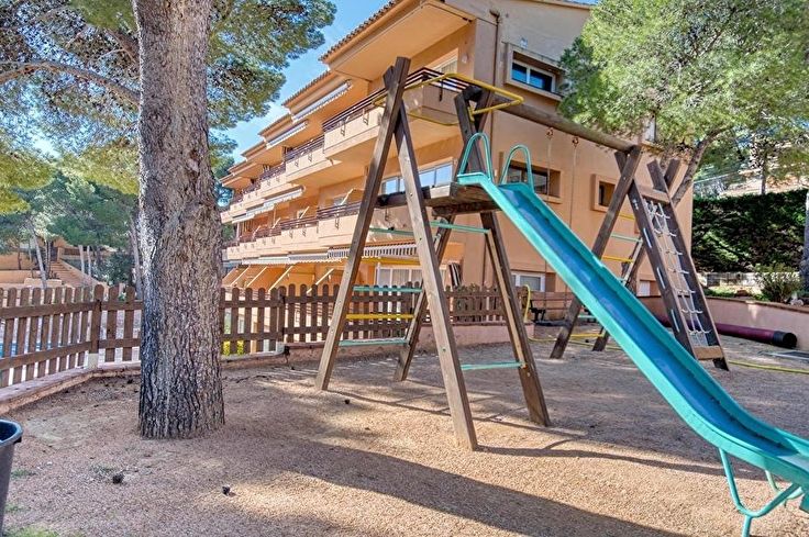 Apartamento 2 dormitorios con Piscina, Parking y jardín en Tamariu - Compra - Venta