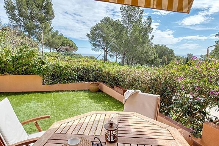 Apartamento 2 dormitorios con Piscina, Parking y jardín en Tamariu - Compra - Venta