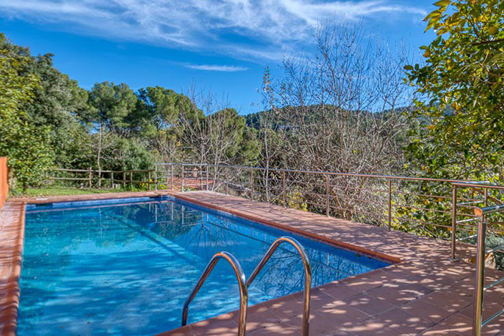 Casa individual 6 dormitorios con Piscina, Parking y jardín en Begur - Compra - Venta