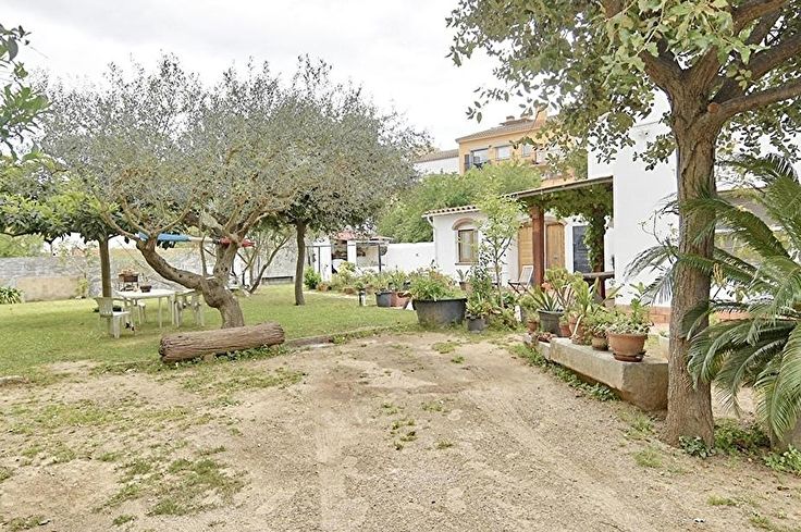 Casa de pueblo 8 dormitorios en Palafrugell - Compra - Venta