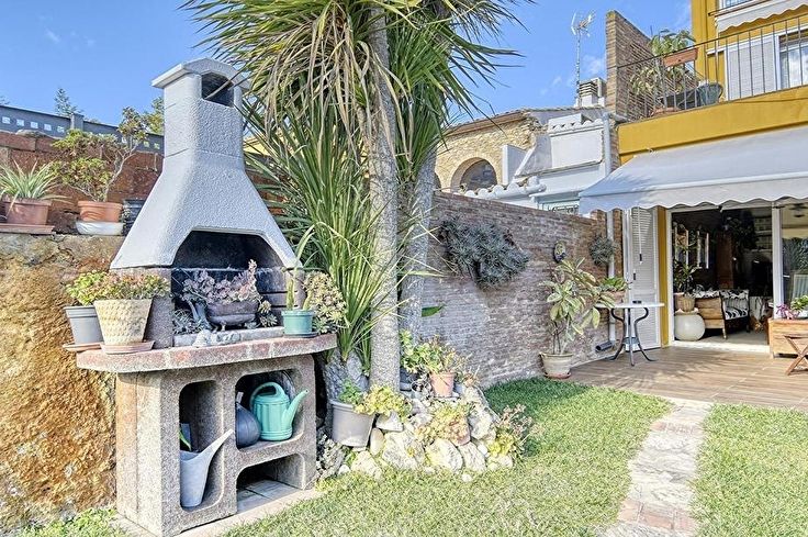 Casa de pueblo 4 dormitorios en Palafrugell - Compra - Venta