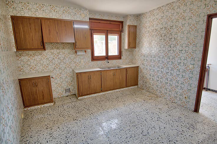 Casa de pueblo 3 dormitorios con jardín en Tamariu - Compra - Venta