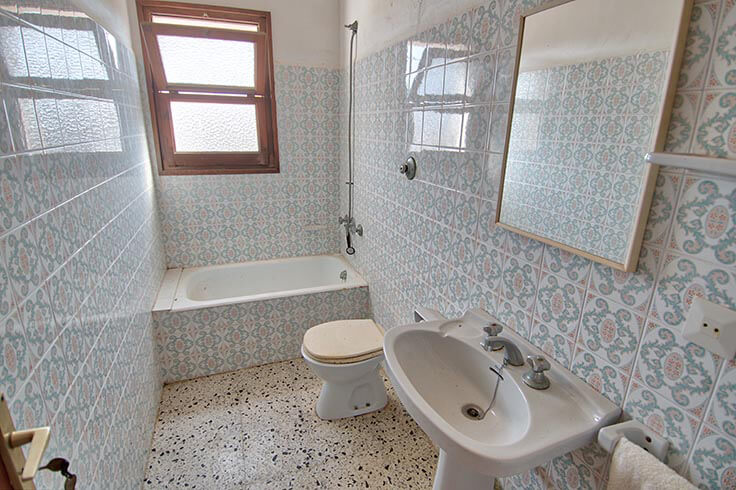 Casa de pueblo 3 dormitorios con jardín en Tamariu - Compra - Venta