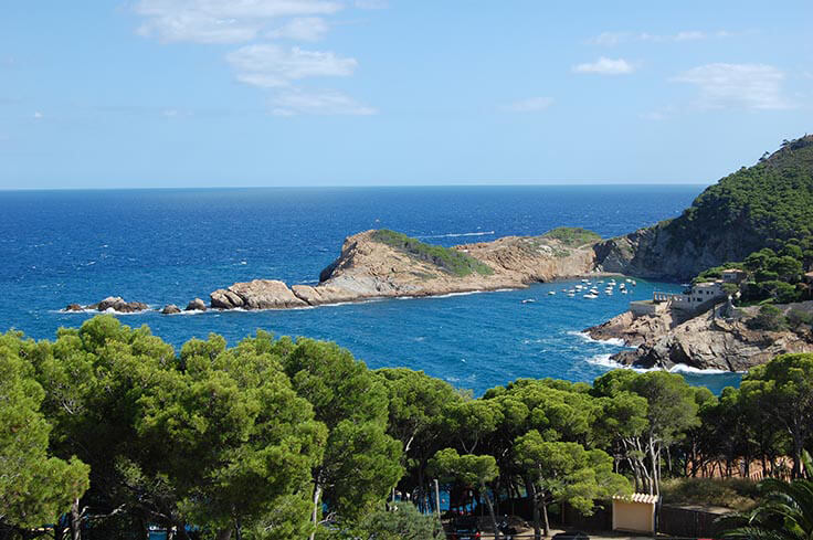 Casa pareada 3 dormitorios con Piscina, Vistas al mar, Parking y jardín en Tamariu - Compra - Venta