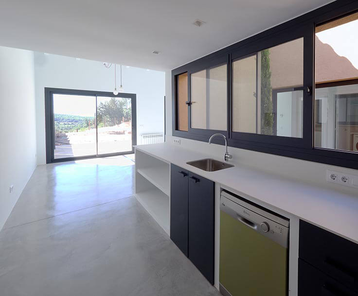 Casa pareada 4 dormitorios con Piscina, Parking y jardín en Vilopriu - Compra - Venta