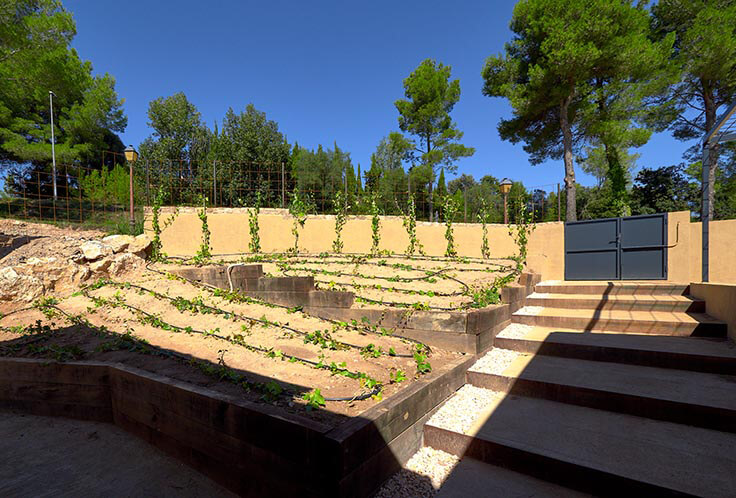 Casa pareada 4 dormitorios con Piscina, Parking y jardín en Vilopriu - Compra - Venta