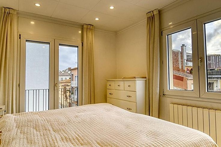 Casa de pueblo 4 dormitorios en Palamós - Compra - Venta