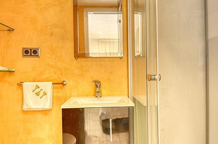 Casa de pueblo 4 dormitorios en Palamós - Compra - Venta